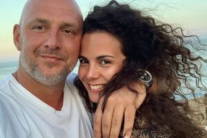 Після того, як Потап виїхав з України, у мережі періодично з'являються чутки про розлучення пари