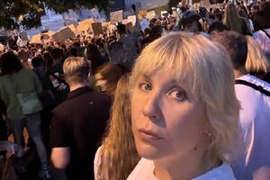 Невідомі чоловіки стежили за нею протягом тривалого часу, написала депутатка Київради Смірнова