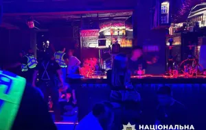 По словам собеседников СМИ, многие из присутствующих на вечеринке находились в розыске как уклоняющиеся от мобилизации