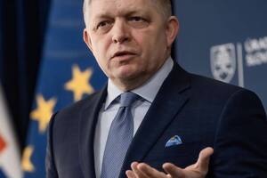 Киев должен уступить РФ земли и отказаться от НАТО, считает словацкий премьер