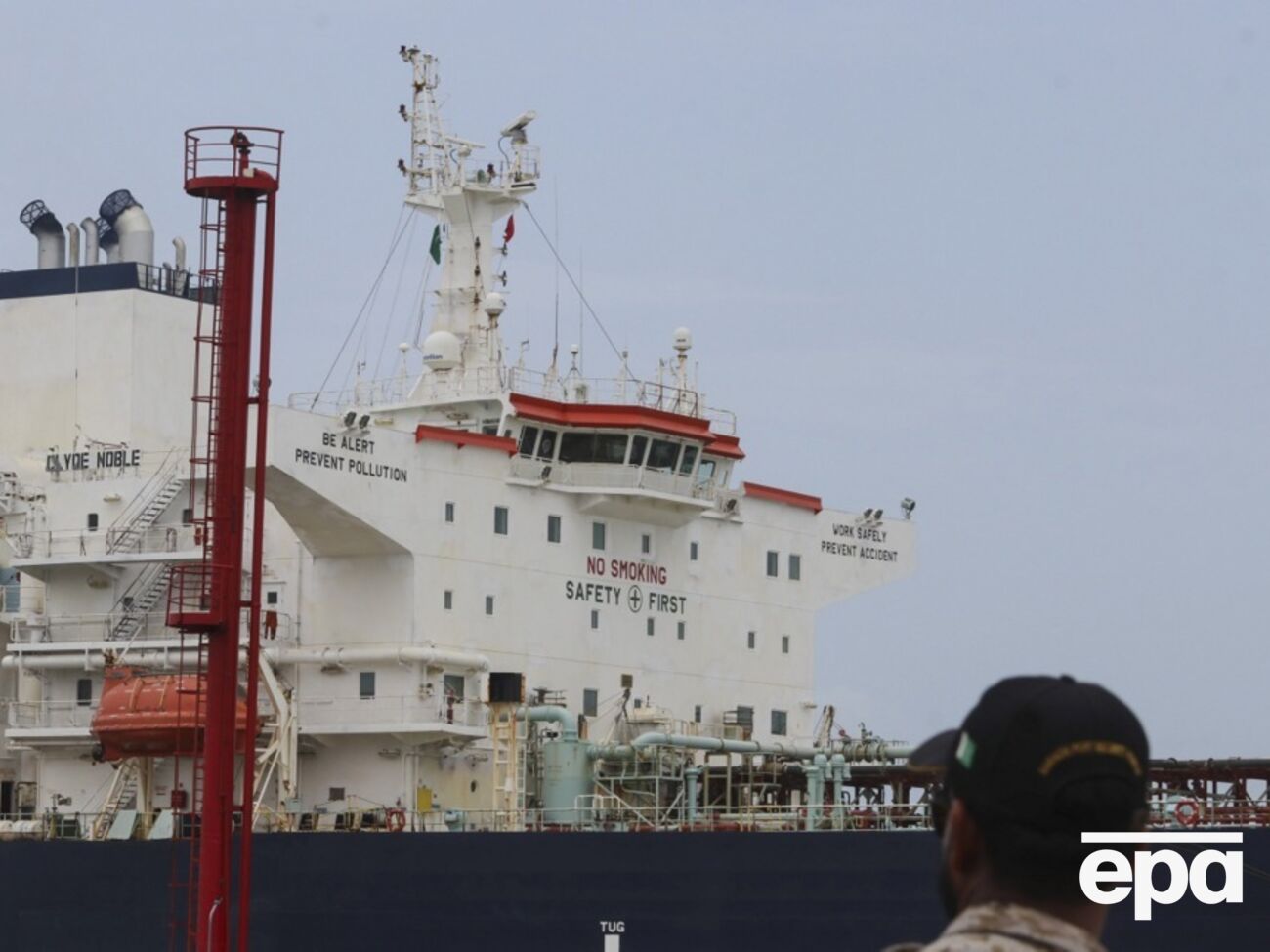 Дві держкомпанії Індії уклали угоди на постачання нафти з РФ, зазначило Bloomberg