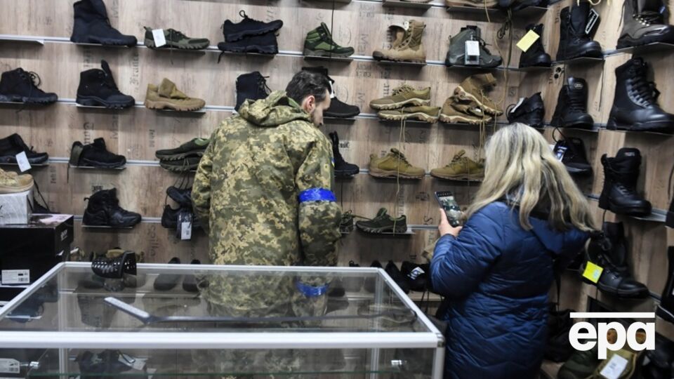 Средний чек за безналичную покупку в магазине составил 342 грн