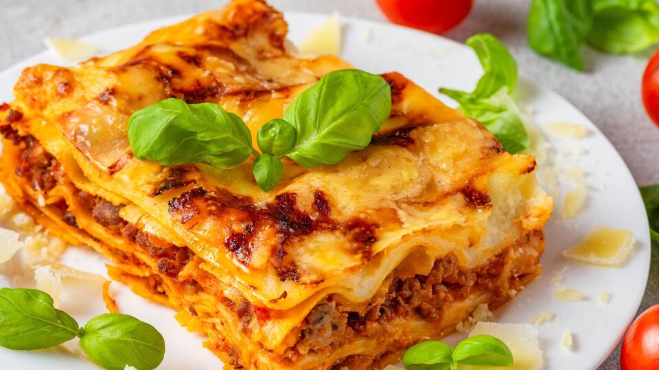 Лазанья жарится 10 минут