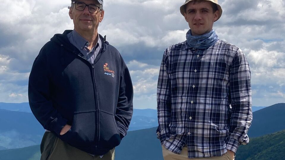 The authors of the communities' invited Belgian Ambassador for an official visit to provide him with objective information