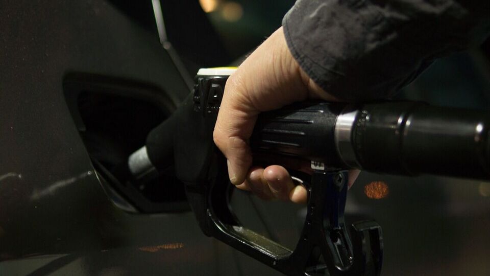 Бензина в РФ не хватает даже местным жителям