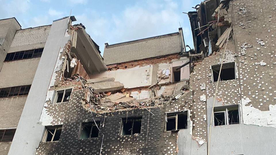 У місті зруйновано десятки будинків