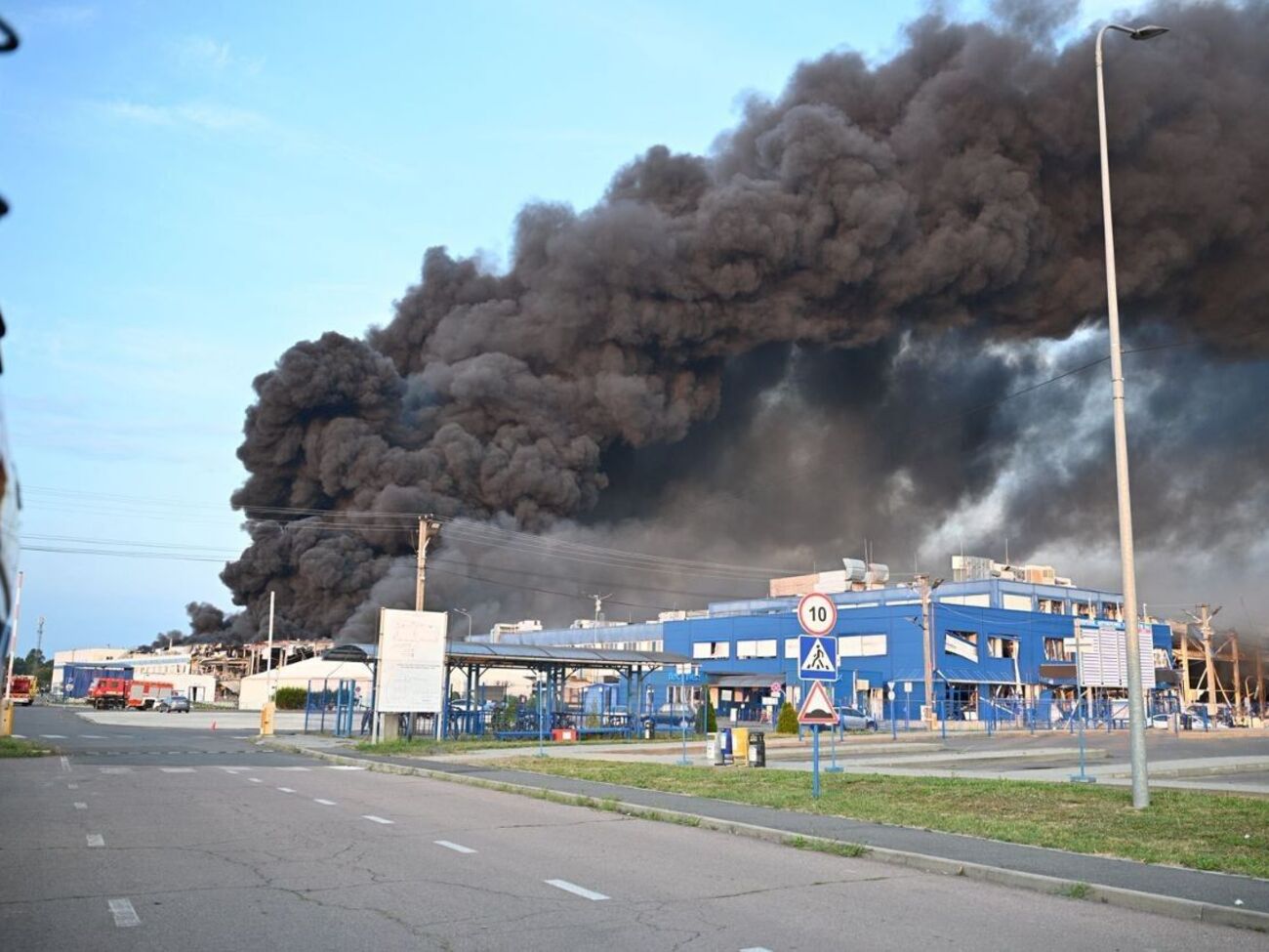 На предприятии ранены 12 человек