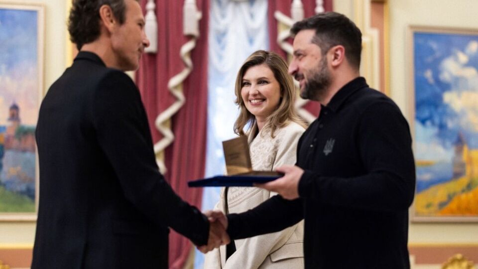 По словам Вакарчука, он не привык получать государственные награды