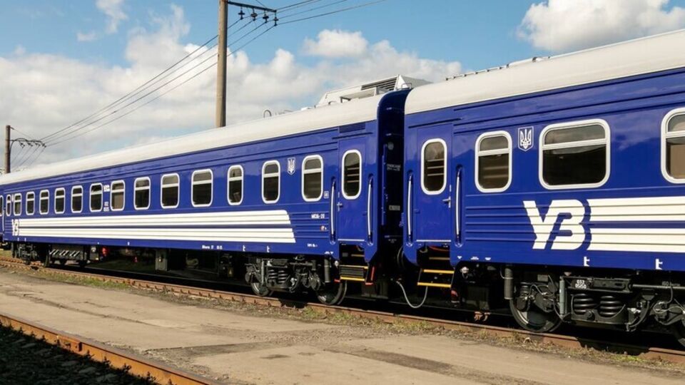 Контактную сеть на поврежденном участке уже возобновили, сообщает "Укрзалізниця"