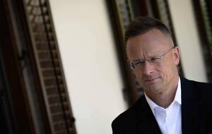 Сійярто: Кожен має всіма своїми силами працювати над тим, щоб якнайшвидше досягнути мирної угоди