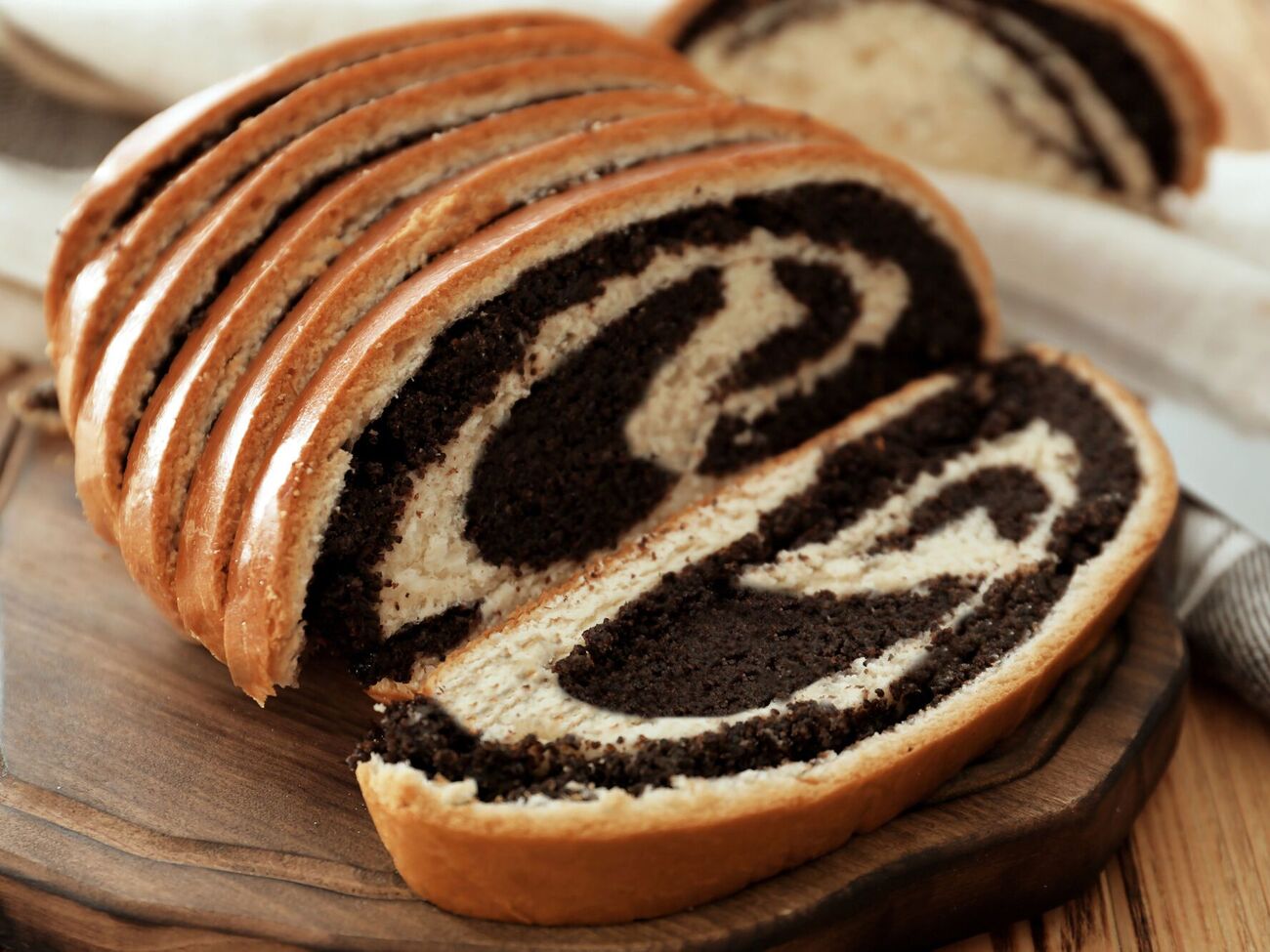 Начинки має бути багато