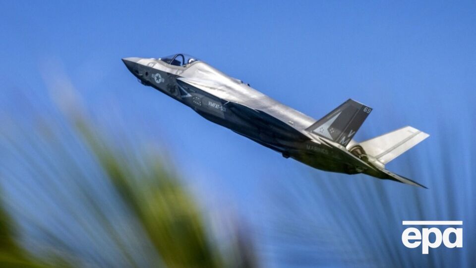 США могут предоставить Украине дополнительные системы ПВО и обеспечить "чистое" небо с помощью своих истребителей, рассказали источники