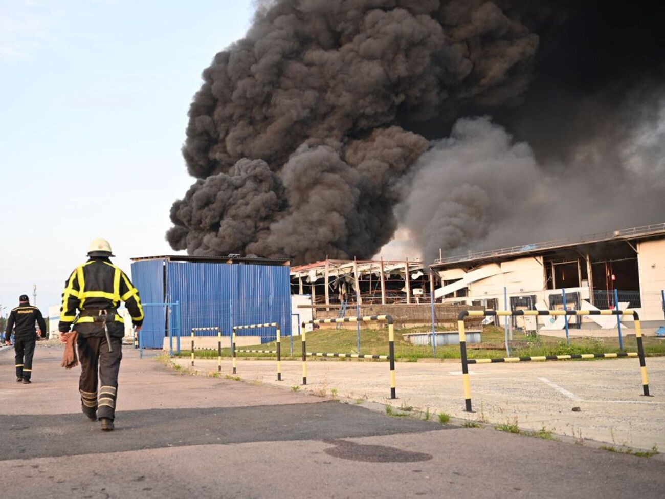 Двумя ракетами "Калибр" россияне попали по заводу с американскими инвестициями Flex в Мукачево