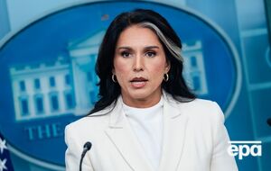 Габбард обязала спецслужбы не делиться информацией с так называемым альянсом "Пяти глаз", говорится в статье