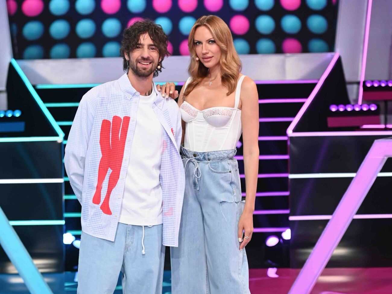 Dantes пригостив Нікітюк кавуном і кавою