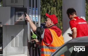 В СВР Украины отметили, что в РФ начали ограничивать продажу бензина