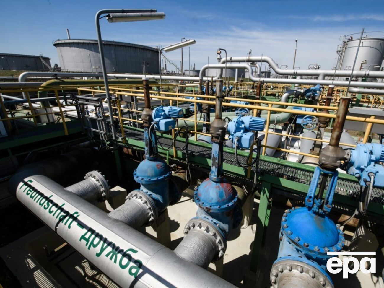 Постачання нафти "Дружбою" не буде приблизно п'ять днів, прогнозують автори листа