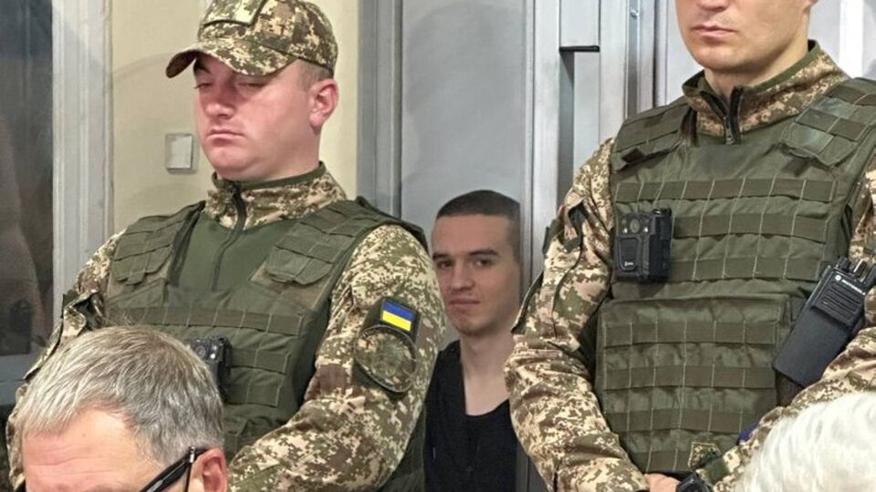 Зинченко также подал ходатайство, чтобы аудиозаписи его родителей исследовали в закрытом режиме