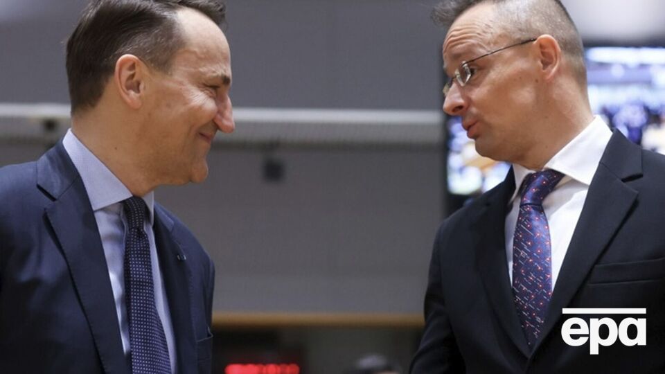 Сікорський відреагував на пост Сійярто про удари по нафтопроводу "Дружба"