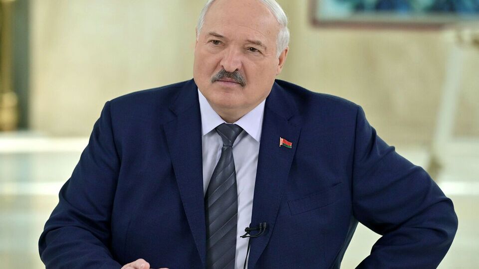 Тех политзаключенных, кто находится в тюрьме в Беларуси, Лукашенко назвал "бандитами"