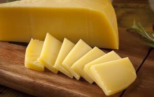 Для сыра понадобится 500 мл молока