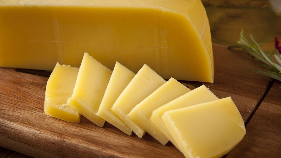 Для сыра понадобится 500 мл молока