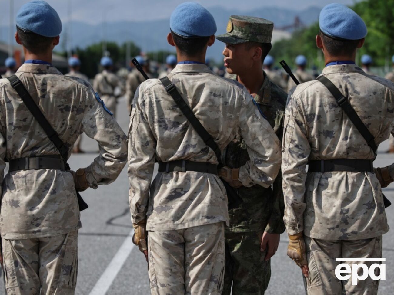 Китай назвав умову, за якої готовий скерувати своїх солдатів в Україну як миротворців