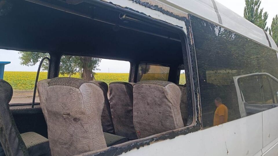 Микроавтобус вез сотрудников предприятия