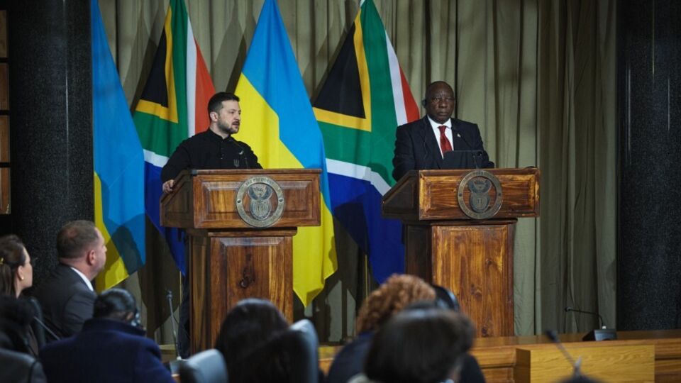 Зеленский подтвердил Рамафосе, что готов к любому формату встречи с Путиным