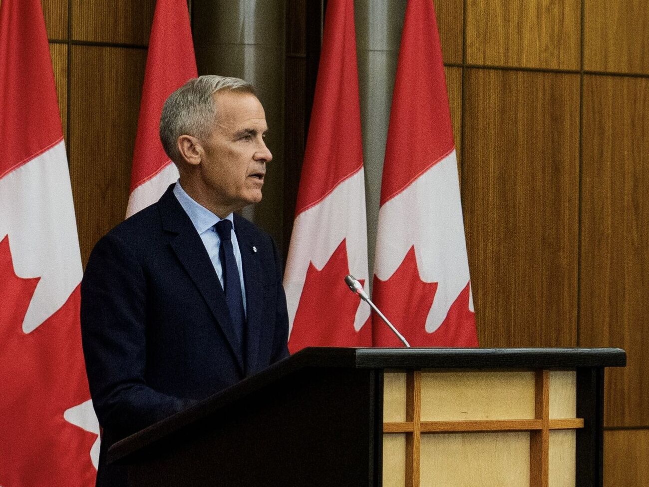 Карни 24 августа приехал в Киев