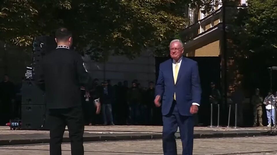 Зеленский наградил Келлога орденом "За заслуги" І степени