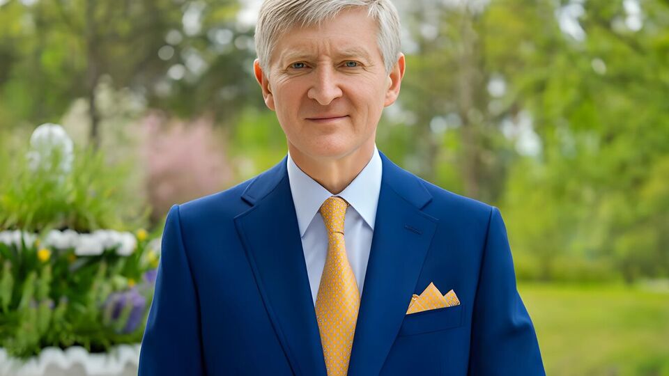 Ахметов: Каждый день наши мысли с теми, кто смело защищает нашу страну