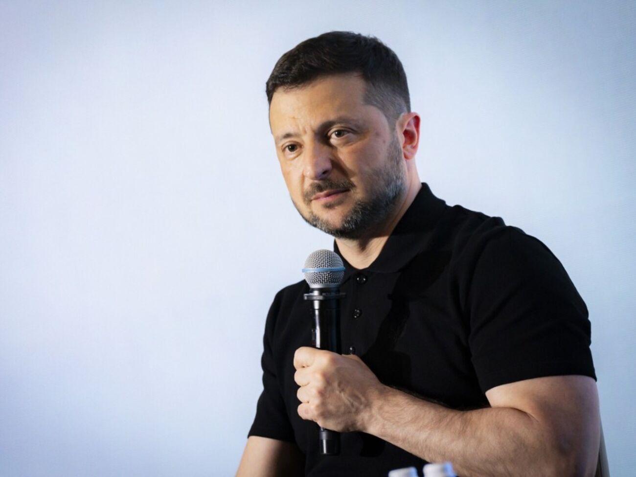 У украинских военных есть очень хорошие результаты в дальнобойных ударах, отметил Зеленский