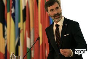 Бланар заявив, що 10% нафтопродуктів, які споживає Україна, виробляє саме словацький НПЗ Slovnaft