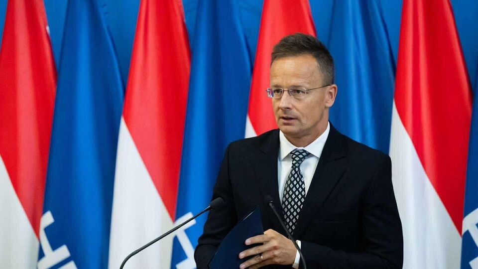 Сийярто заявил об "атаке на суверенитет"