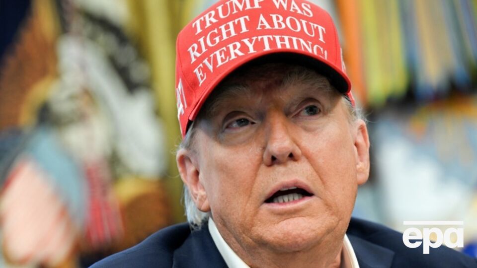 ABC и NBC негативно его оценивают в 97% новостей, заявил Трамп