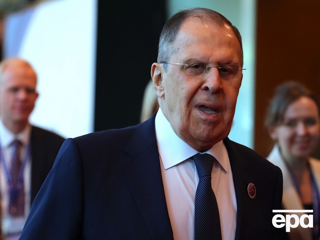 Лаврова запитали, чи намагався він своєю появою в цьому світшоті надіслати сигнал про бажання Росії відновити СРСР