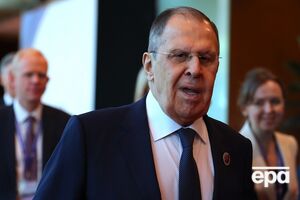 Лаврова спросили, пытался ли он своим появлением в этом свитшоте послать сигнал о желании России восстановить СССР