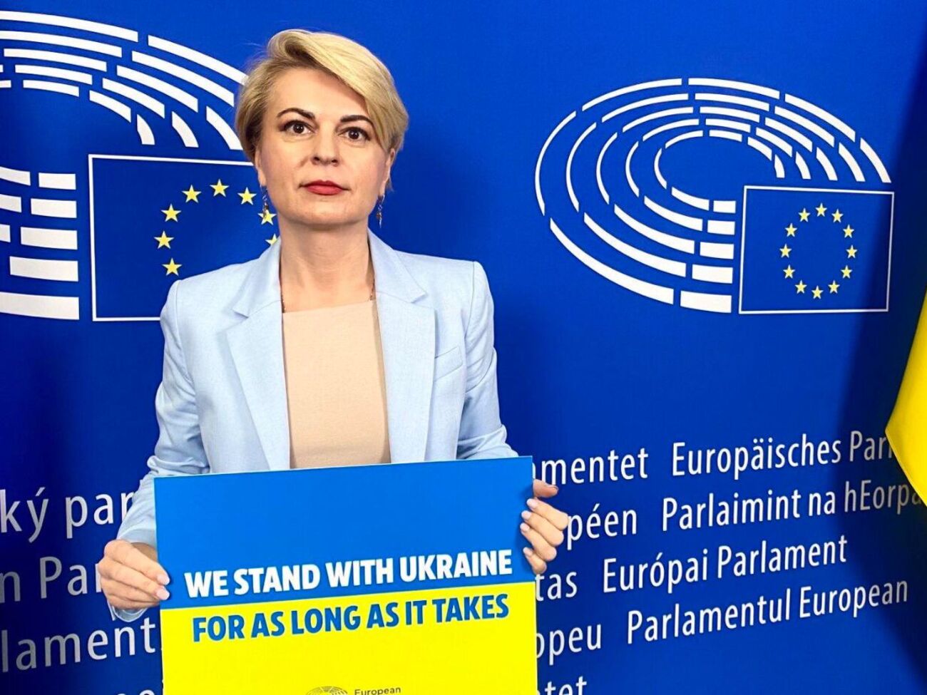 Дряхлые старцы уже не в состоянии поделить мир