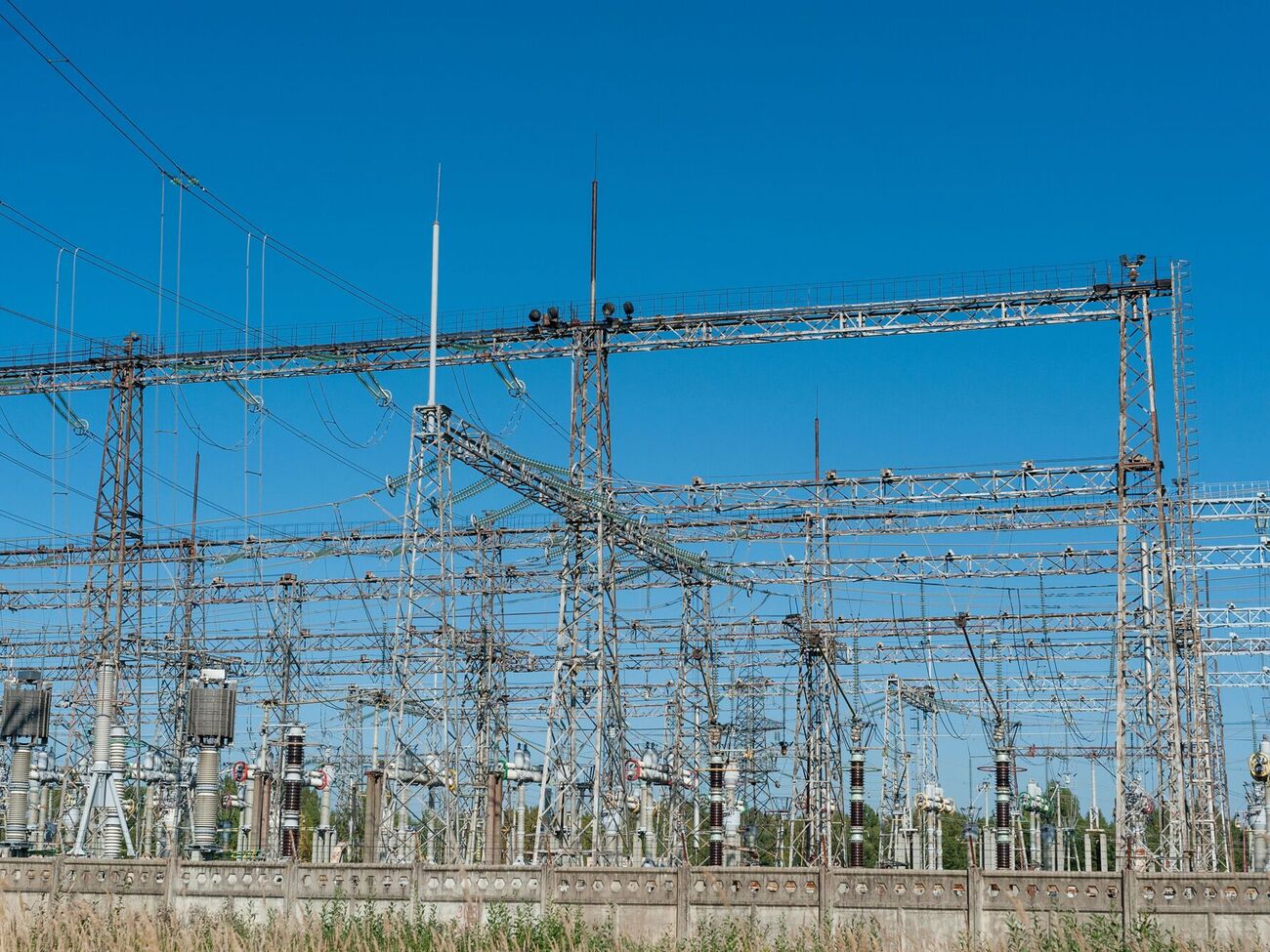 ДТЭК восстанавливает энергоснабжение в Днепропетровской и Донецкой областях