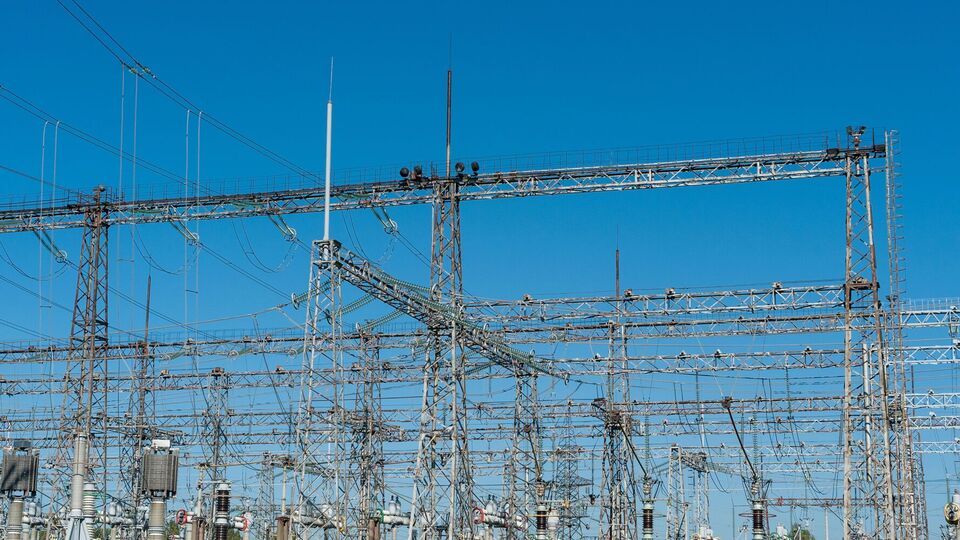 ДТЕК відновлює енергопостачання у Дніпропетровській і Донецькій областях