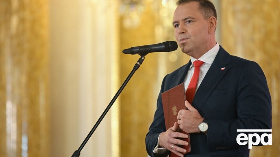 Навроцкий ветировал закон о социальной помощи украинцам