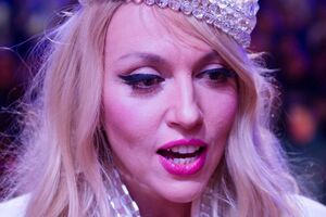 2016 року Полякова стала тренеркою "Ліги сміху"