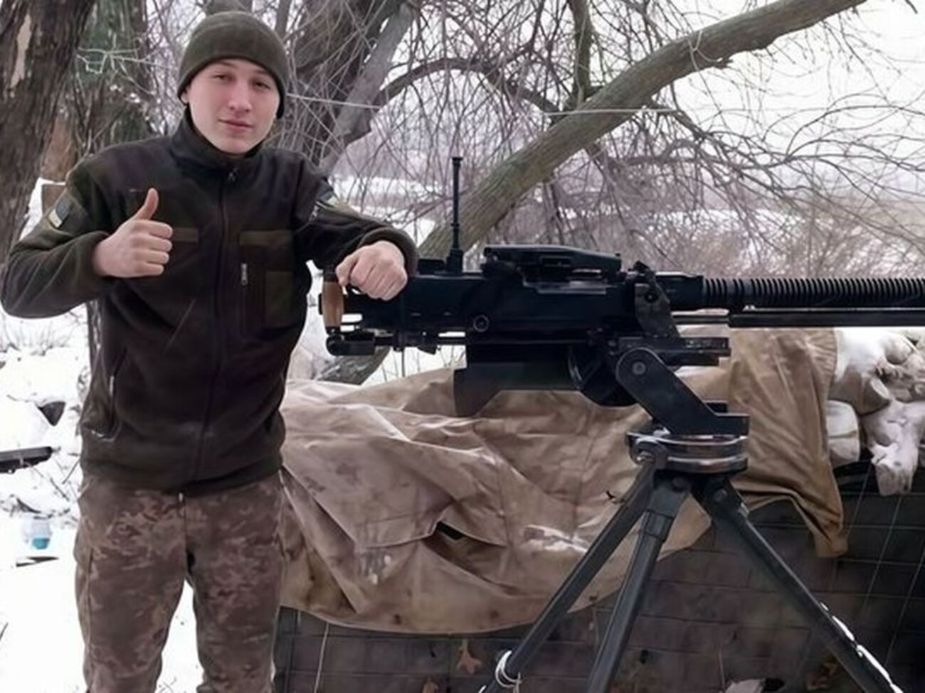 Бывший пленник привез кота из колонии