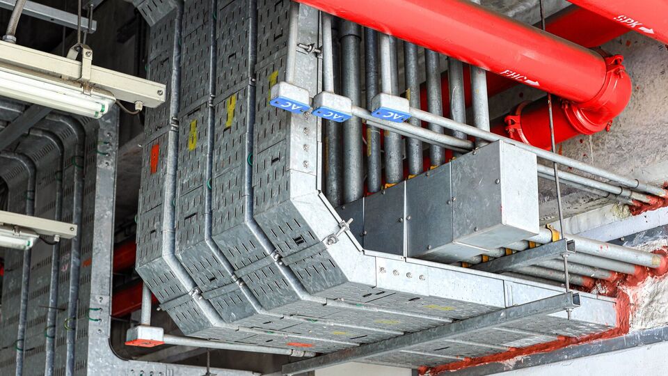 Попит на електричну енергію під час війни скоротився на 35–40%, указав Омельченко