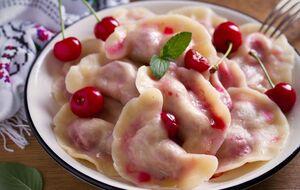 Муку для теста нужно просеивать