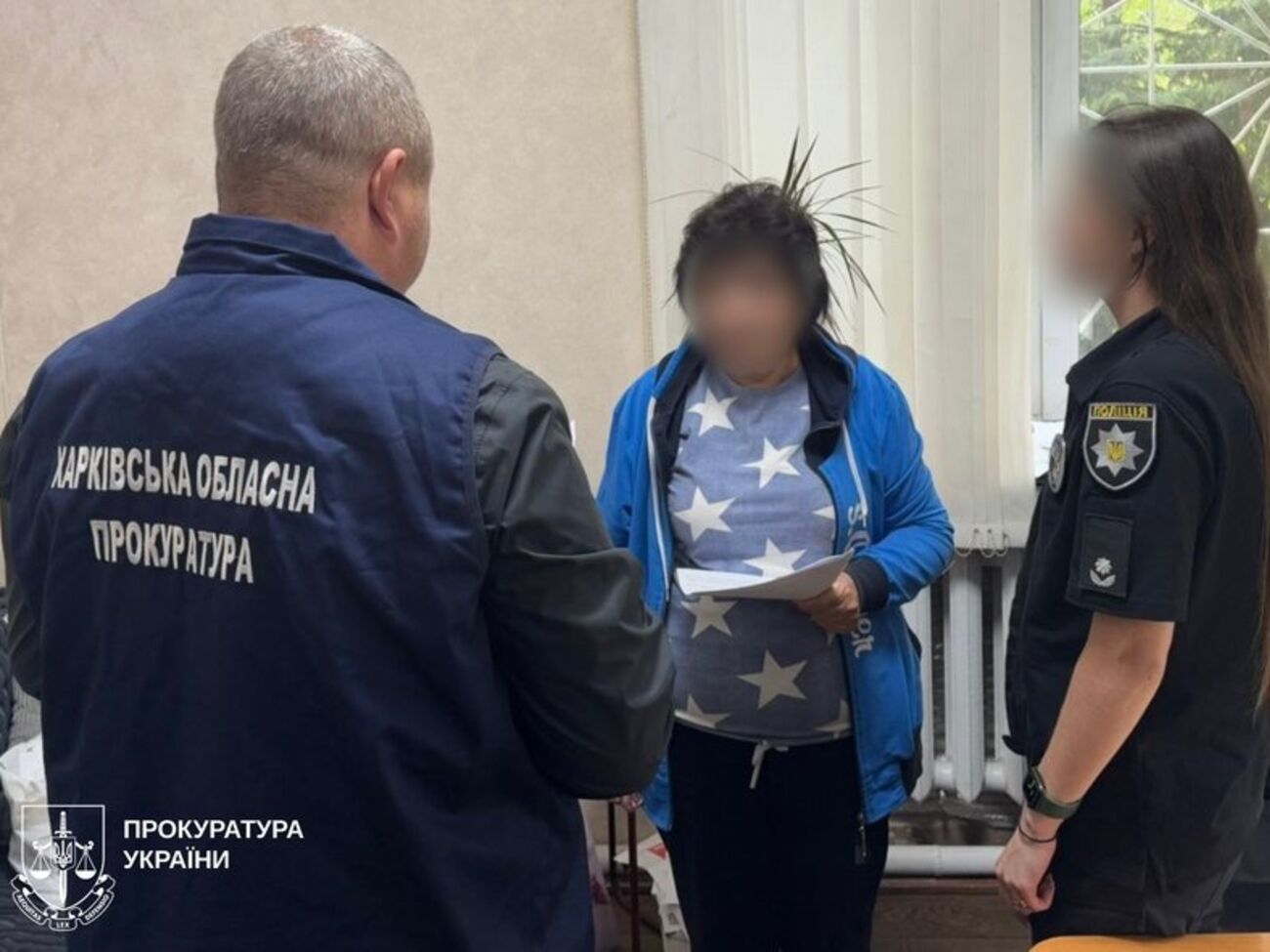 Розслідування почали після звернення дружини полеглого захисника, яка, отримавши тіло чоловіка з моргу, помітила зникнення його обручки, наголосила прокуратура