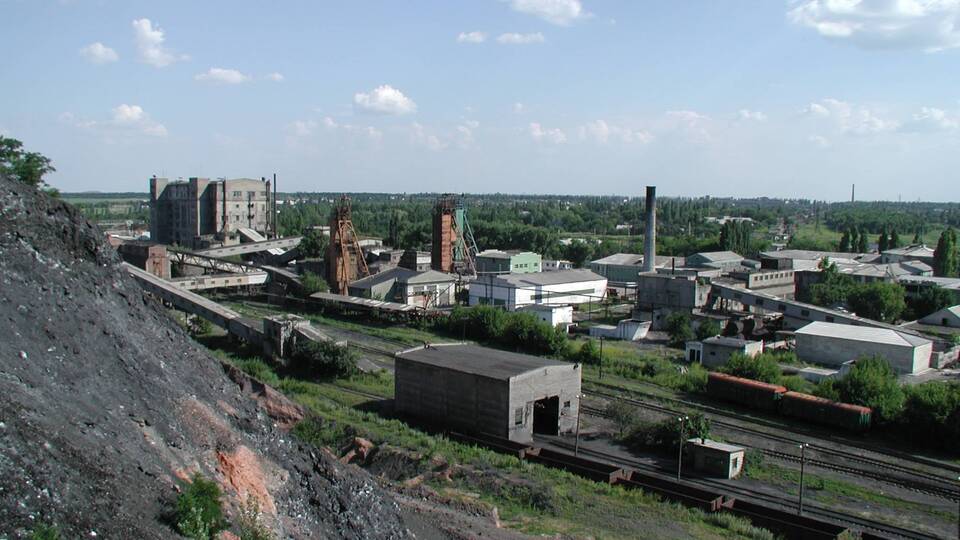 Троє піднятих із шахти людей поранені