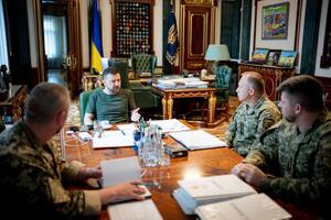 Участь у нараді з президентом узяв і Сирський