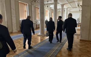 Келлог 24 августа посетил Киев